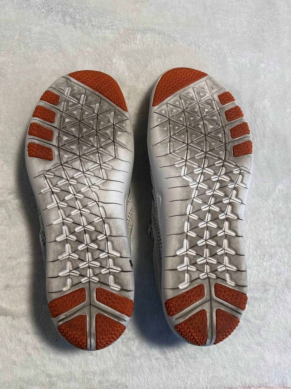 Nike Men's Gray Knit Running Shoes with Coral Accents